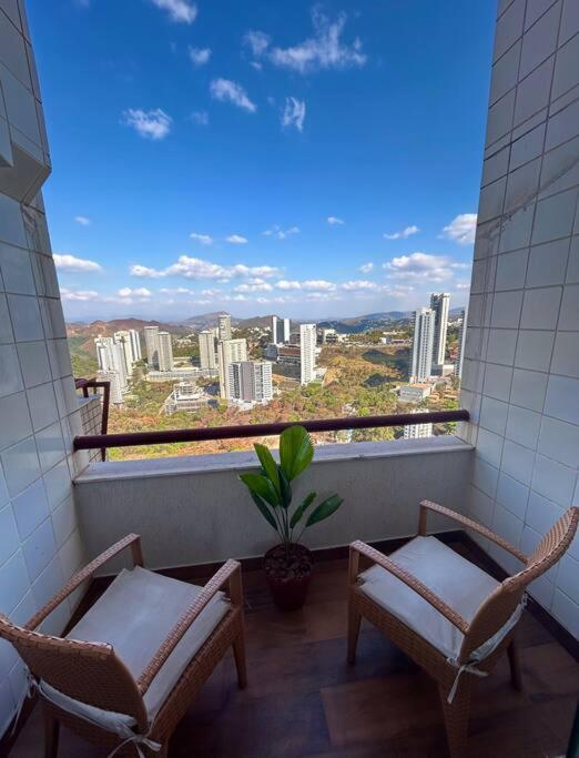 Linda Cobertura No Vila Da Serra Nova Lima Bagian luar foto